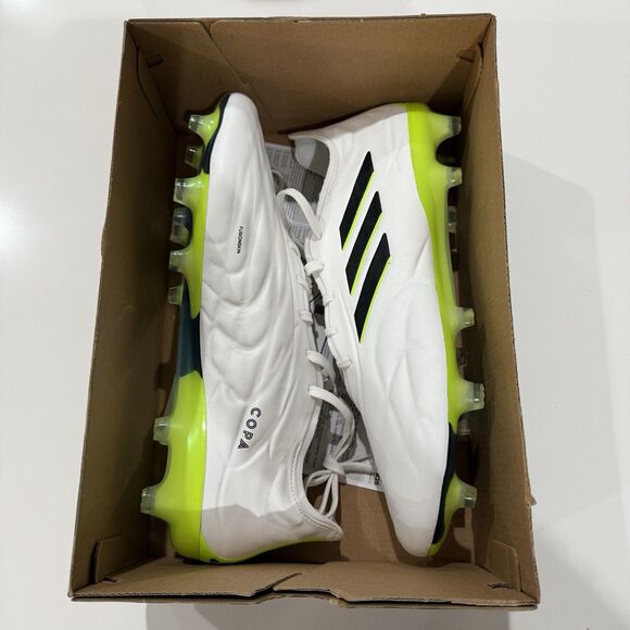 NEW ADIDAS COPA PURE.1 FG SOCCER CLEATS WHITE AND GREEN MENS SIZE 9.5 US HQ8971
